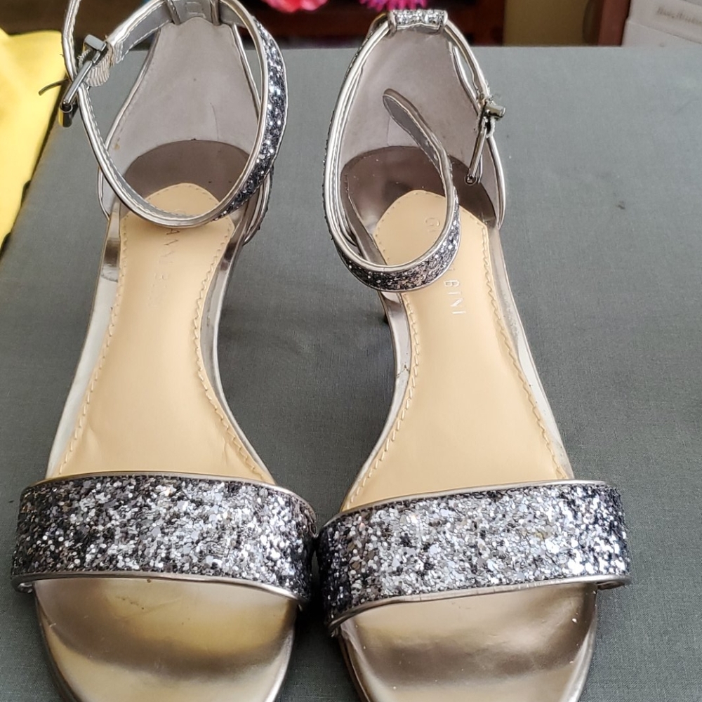 Shoes - Picture 3 of 3